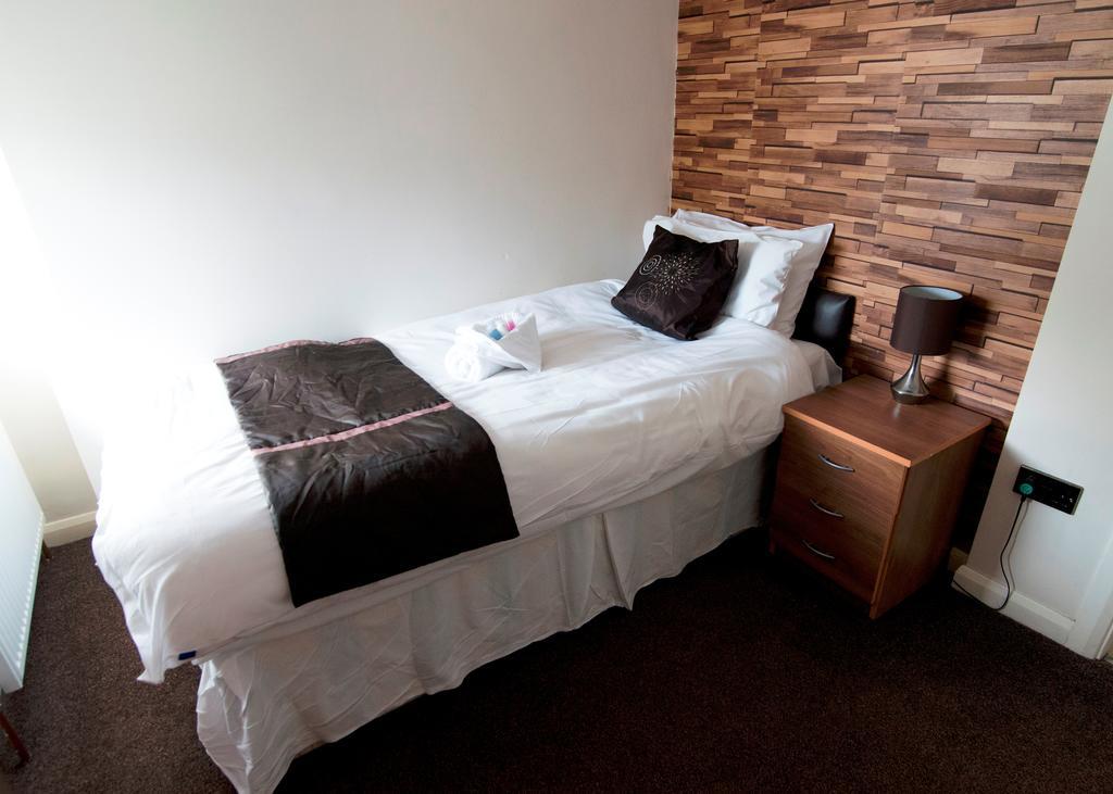 Three Bridges B & B - Gatwick Crawley  Room photo