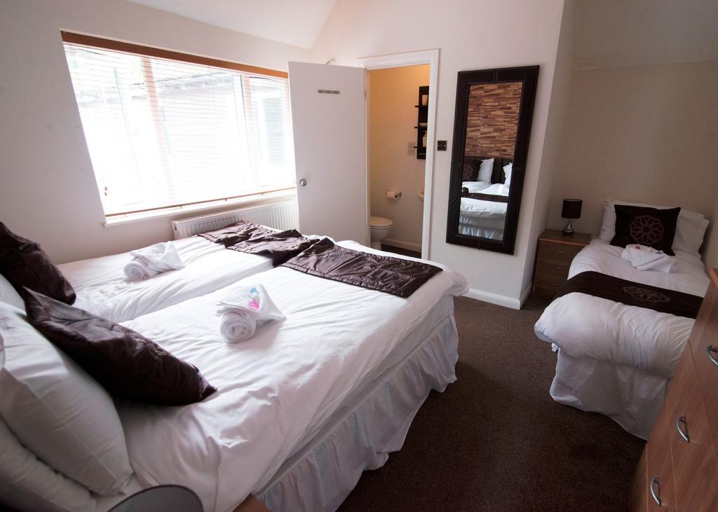 Three Bridges B & B - Gatwick Crawley  Room photo