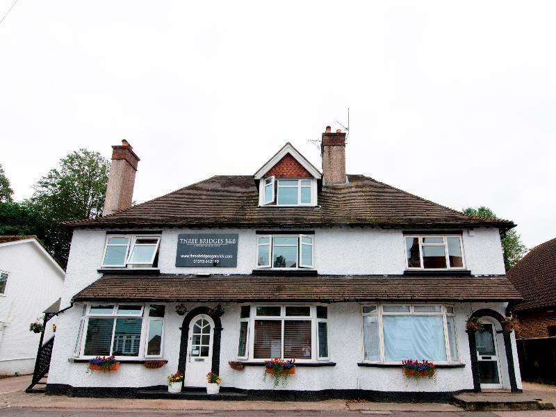 Three Bridges B & B - Gatwick Crawley  Exterior photo